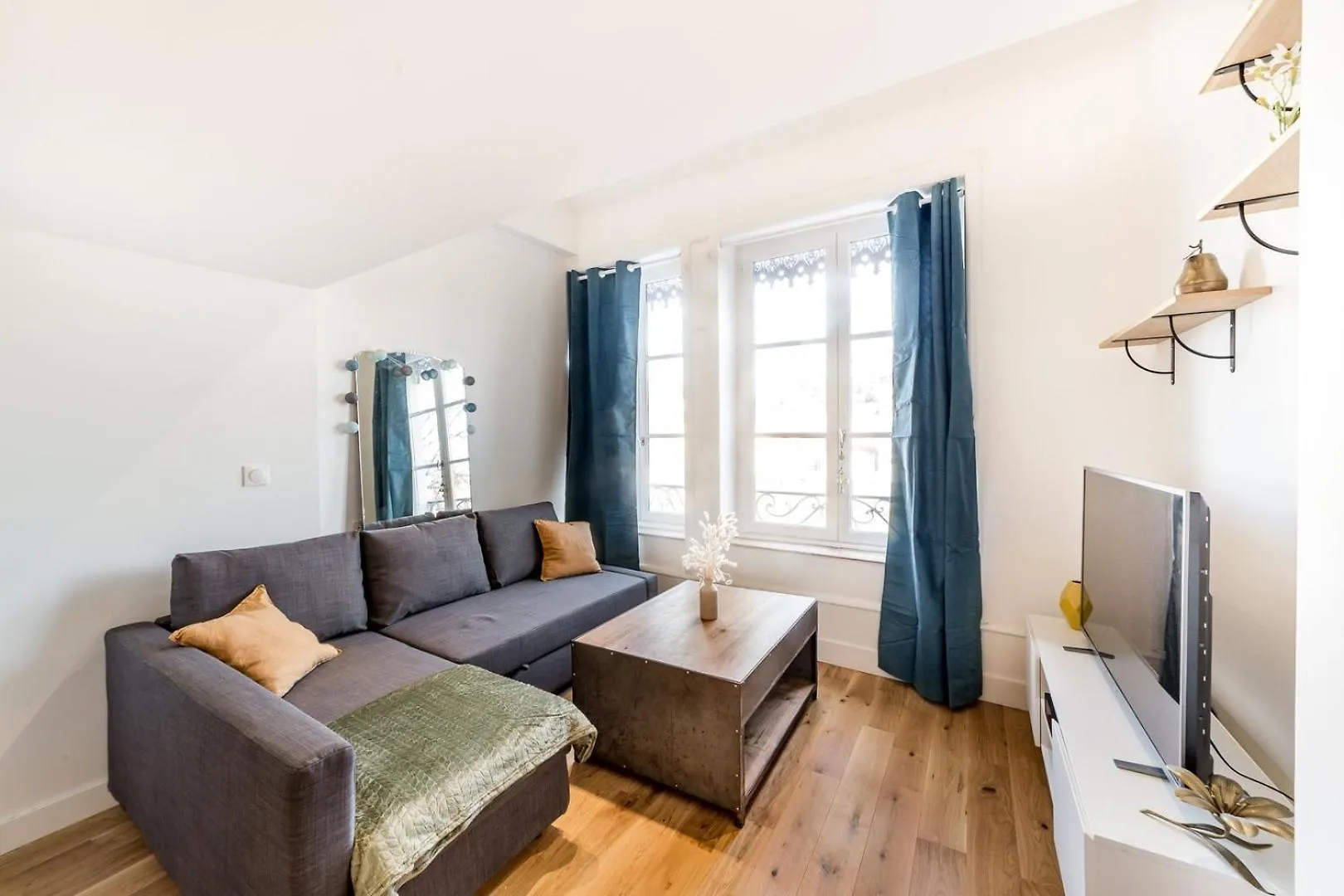 Loft Mezzanine Vue Incroyable Saone Apartment Lyon